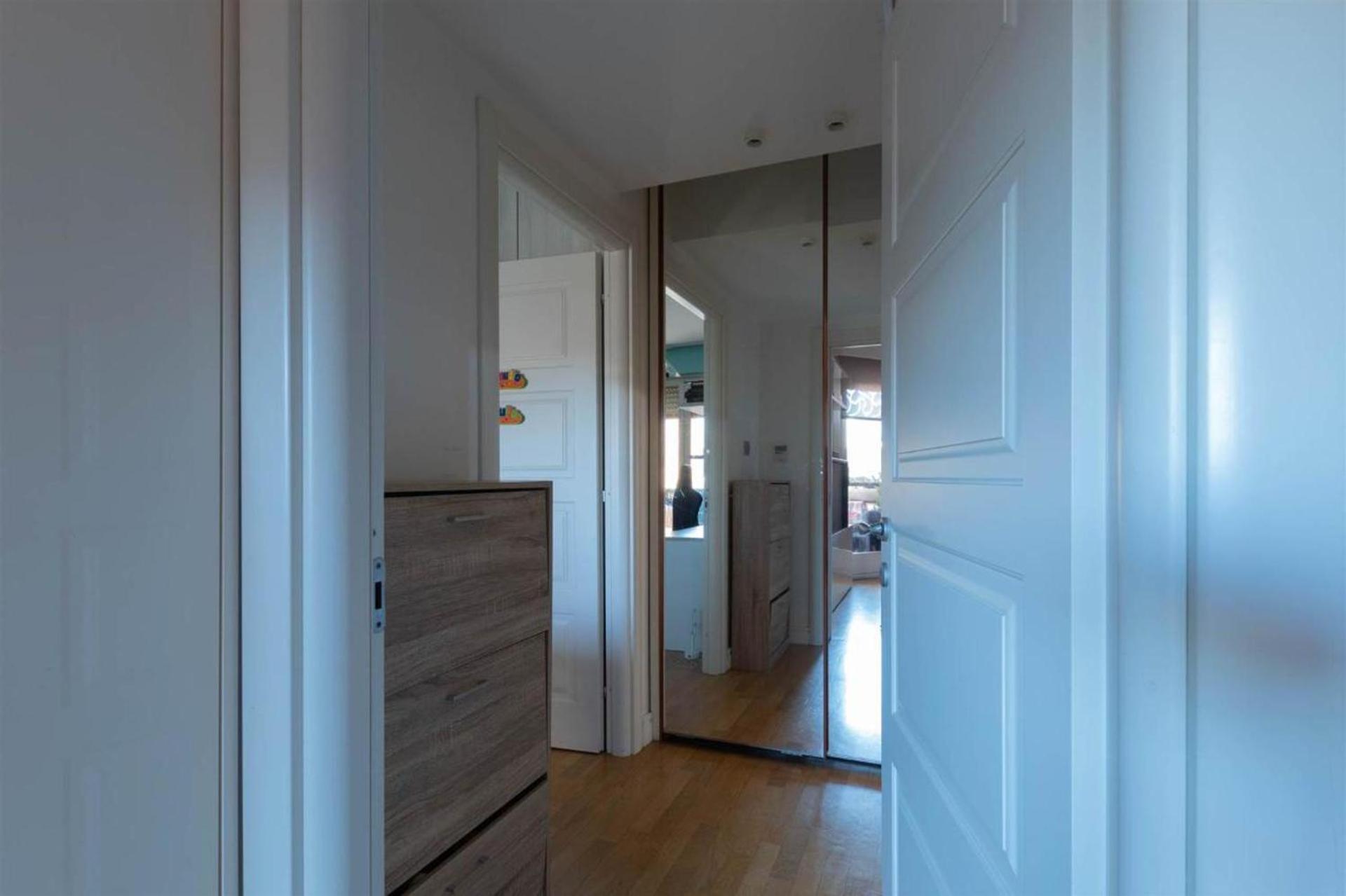 Beautiful 1-bed In